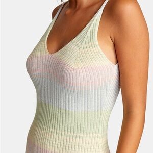 NWT - RVCA Wildfire Dress - Size L / XL - Pastel/Metallic
